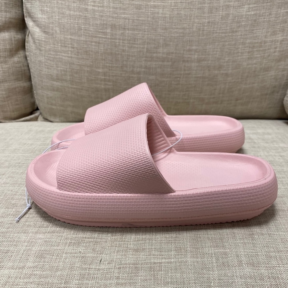 Brand new extremely comfy Sootheez Slippers